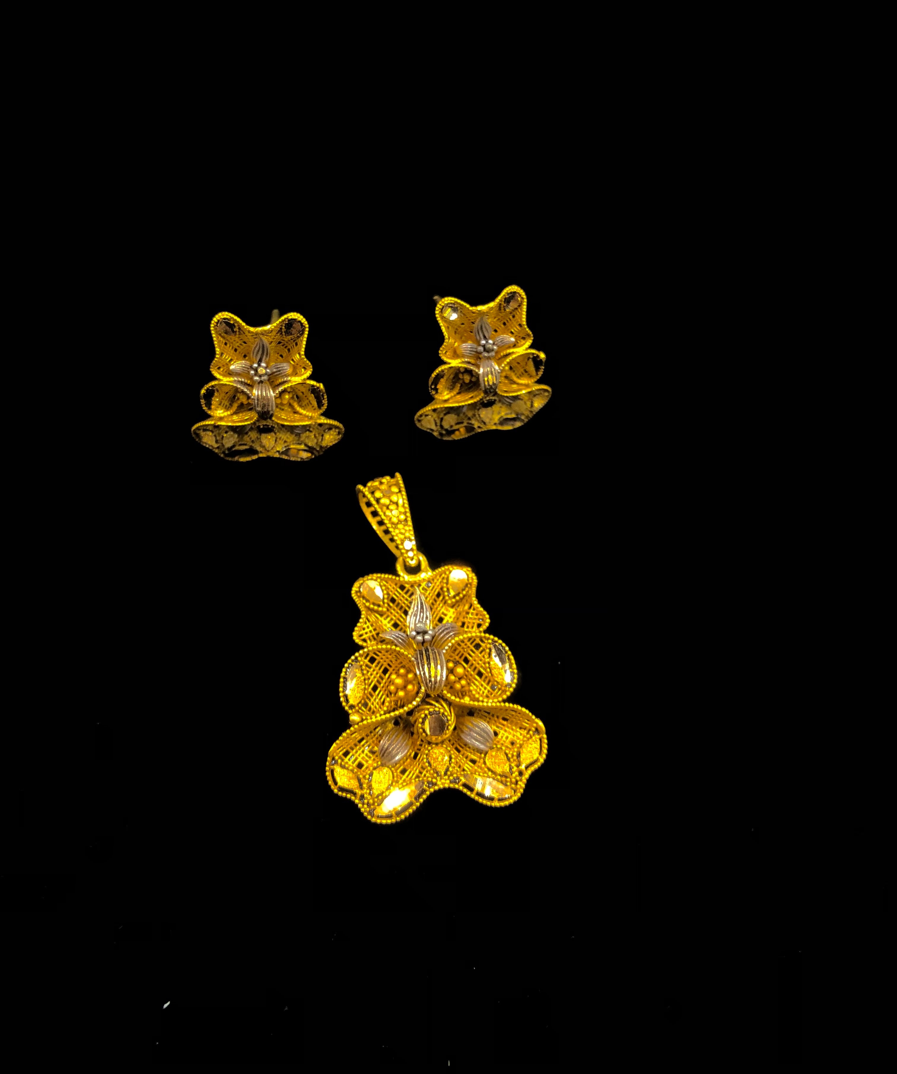 4AA79BBB-6125-4F9E-B026-5BF94229A254